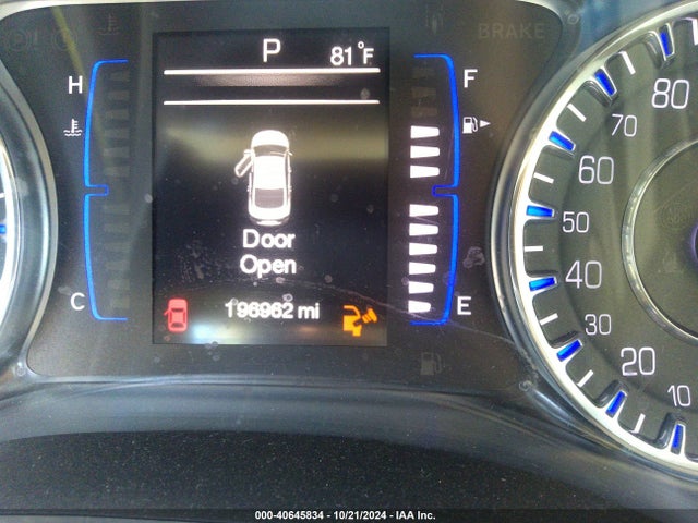Chrysler 200 Limited 2015 1C3CCCAB5FN759006 Image 16