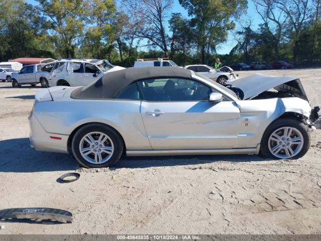 1ZVBP8EMXE5238055 Ford Mustang V6 Premium