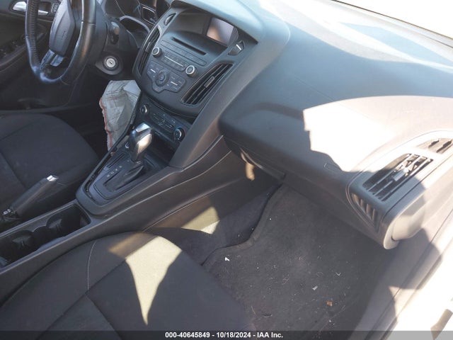 Ford FOCUS SE 2016 1FADP3F2XGL349995 Image 5