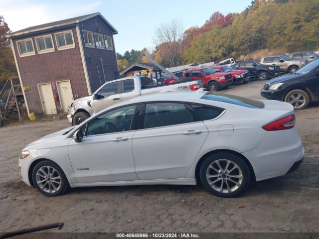 3FA6P0LU2KR226702 Ford Fusion Hybrid Se