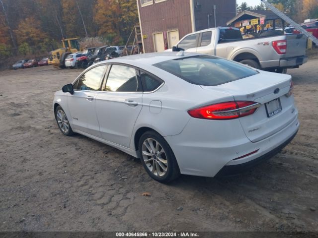 3FA6P0LU2KR226702 Ford Fusion Hybrid Se