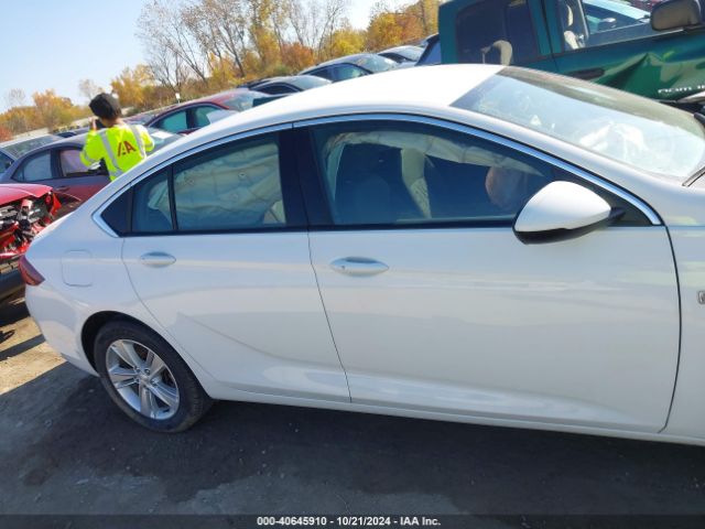 W04GL6SX4J1124443 Buick Regal Sportback Preferred