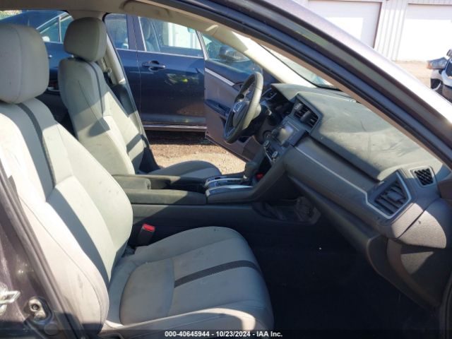 19XFC2F50GE015499 Honda Civic Lx