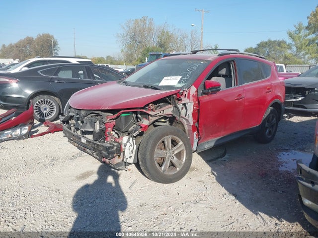 Toyota Rav4 Xle 2015 JTMRFREV4FD126202 Image 2