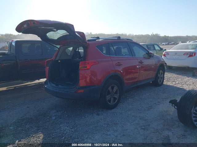 Toyota Rav4 Xle 2015 JTMRFREV4FD126202 Image 4