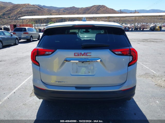 3GKALMEV5LL137034 GMC Terrain Fwd Sle