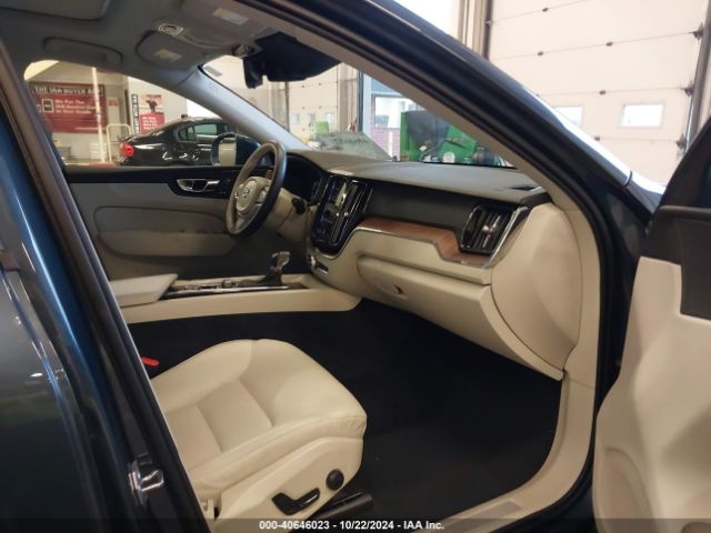 YV4A22RK3M1777638 Volvo Xc60 T6 Momentum
