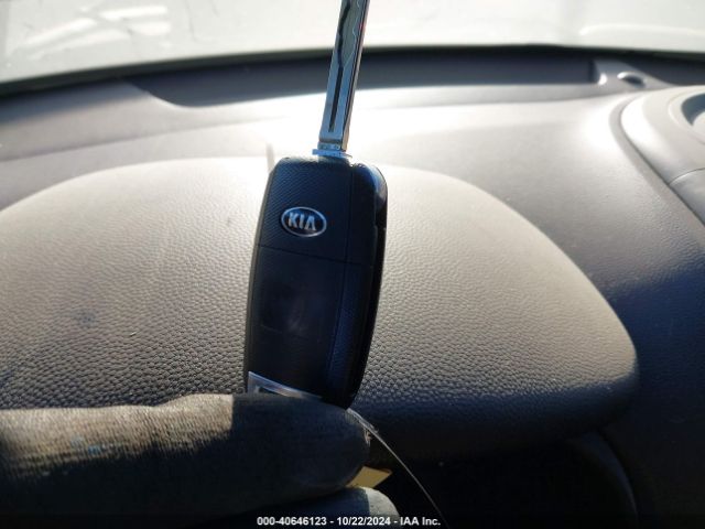 KNDJN2A21F7154993 KIA Soul