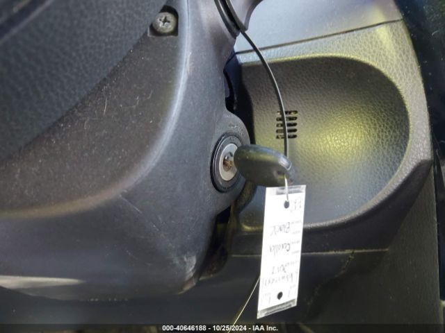 5YFBURHE5HP668508 Toyota COROLLA LE