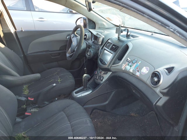 Chevrolet Sonic Lt Auto 2015 1G1JC6SH1F4184411 Image 5