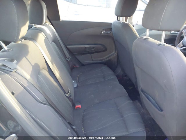 Chevrolet Sonic Lt Auto 2015 1G1JC6SH1F4184411 Image 8