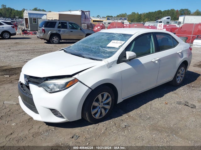 Toyota COROLLA LE 2015 5YFBURHE3FP303502 Image 2