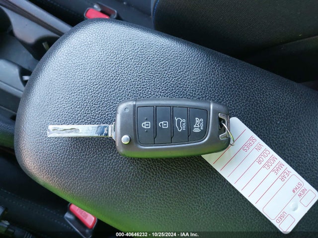Hyundai Veloster 2.0 2020 KMHTG6AF6LU031647 Image 11