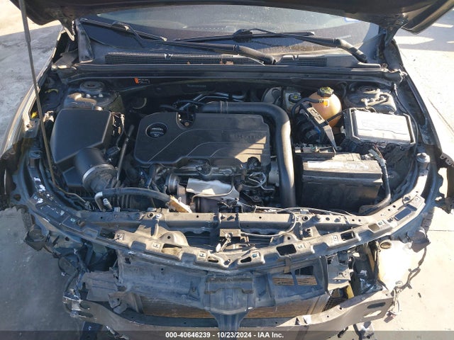 1G1ZD5ST0JF196058 Chevrolet MALIBU LT