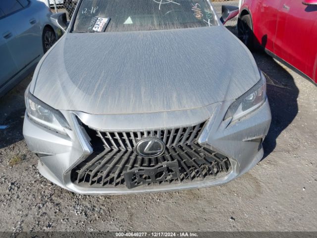 58ADA1C19PU033692 Lexus ES 300H