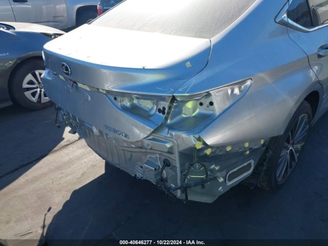 58ADA1C19PU033692 Lexus ES 300H