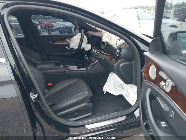 W1KZF8DB0NB093703 Mercedes-Benz E 350