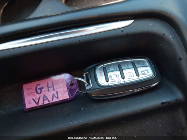 2C4RC1FG1LR245764 Chrysler Pacifica Touring