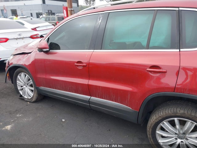 Volkswagen TIGUAN SE 2016 WVGAV7AX2GW021431 Image 13