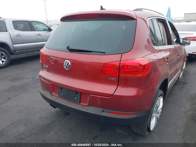 Volkswagen TIGUAN SE 2016 WVGAV7AX2GW021431 Image 15