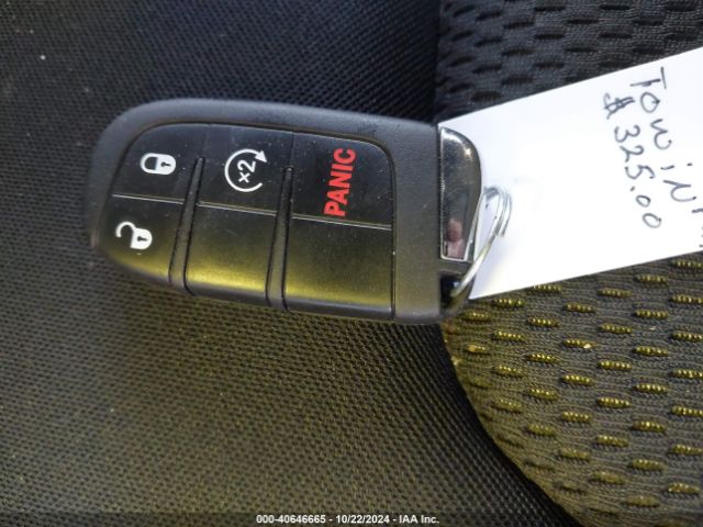 ZACNJDE1XNPN81999 Jeep Renegade Altitude 4x4