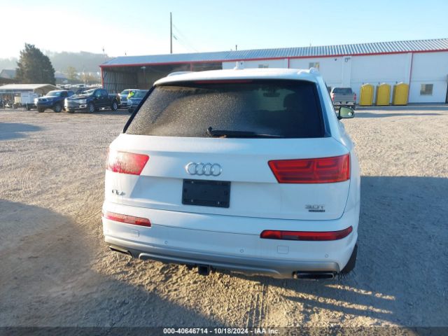 WA1VAAF71JD024356 Audi Q7 3.0t Premium
