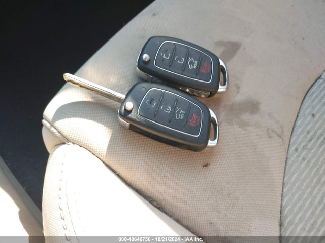 Hyundai SONATA SE 2016 5NPE24AF4GH420397 Image 11