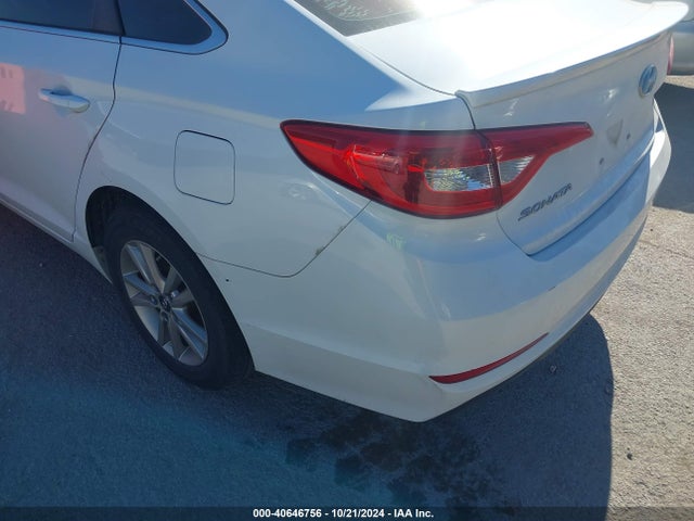 Hyundai SONATA SE 2016 5NPE24AF4GH420397 Image 6