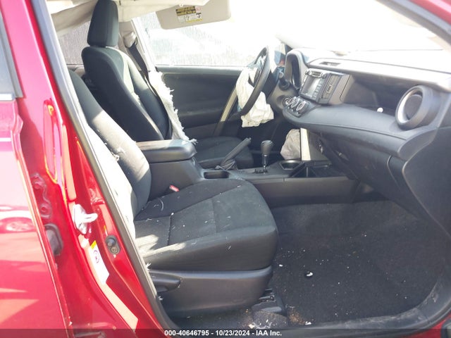 Toyota RAV4 LE 2017 2T3BFREV3HW609333 Image 5