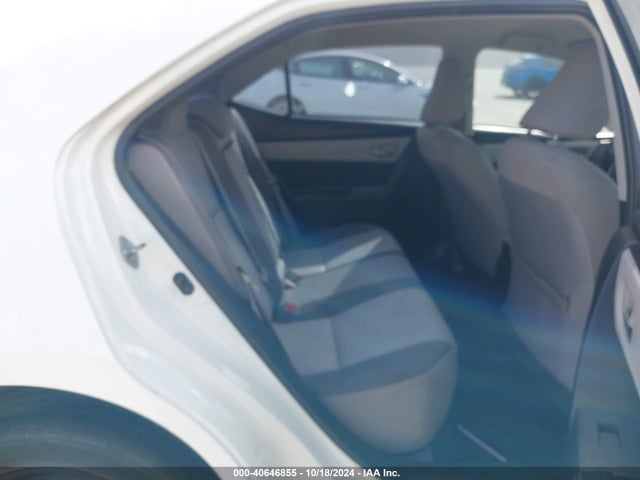 Toyota COROLLA LE 2018 5YFBURHE8JP767703 Image 8