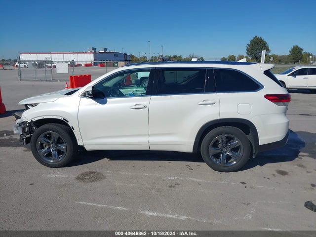 Toyota Highlander Limited Platinum 2019 5TDDZRFH1KS706838 Image 15