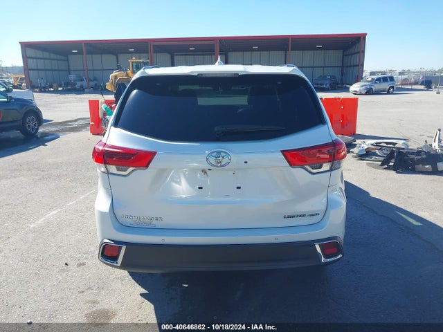Toyota Highlander Limited Platinum 2019 5TDDZRFH1KS706838 Image 17