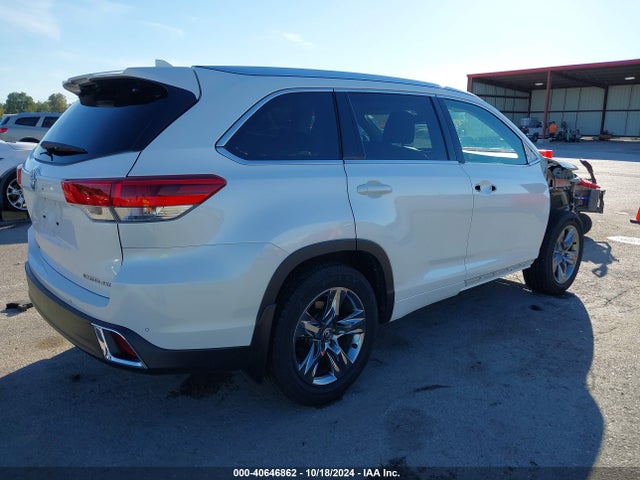 Toyota Highlander Limited Platinum 2019 5TDDZRFH1KS706838 Image 4