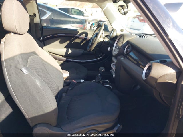 2008 MINI COOPER S WMWMF73568TV32814 Photo 4