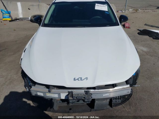 5XXG14J22NG107768 KIA K5 LXS
