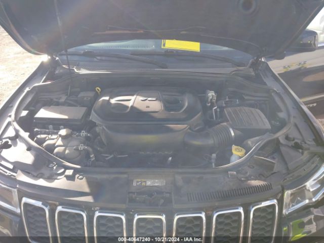 1C4RJEAG8HC916982 Jeep Grand Cherokee Laredo 4x2