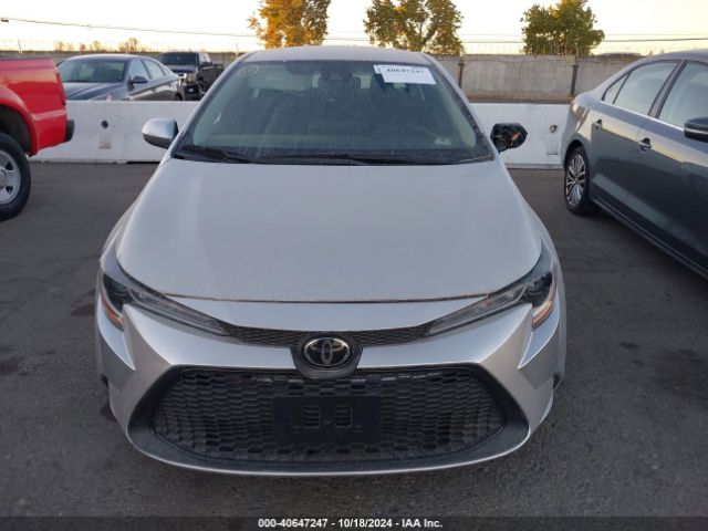 5YFEPMAE5MP227635 Toyota COROLLA LE