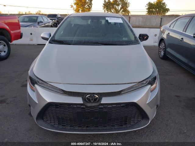 5YFEPMAE5MP227635 Toyota COROLLA LE