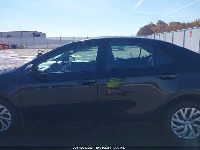 Toyota COROLLA LE 2018 2T1BURHE8JC039038 Image 14
