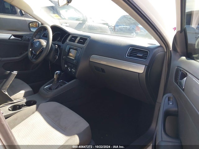 3VW2B7AJ4HM327008 Volkswagen 1.4 tsi