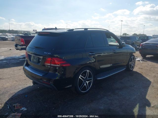 2018 MERCEDES-BENZ AMG GLE 43 4JGDA6EB6JA998447 Photo 3