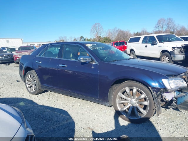 Chrysler 300C 2015 2C3CCAET2FH845969 Image 13