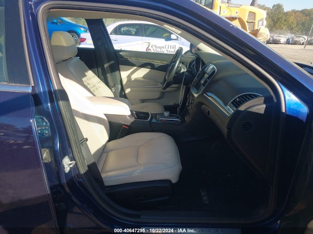 Chrysler 300C 2015 2C3CCAET2FH845969 Image 5