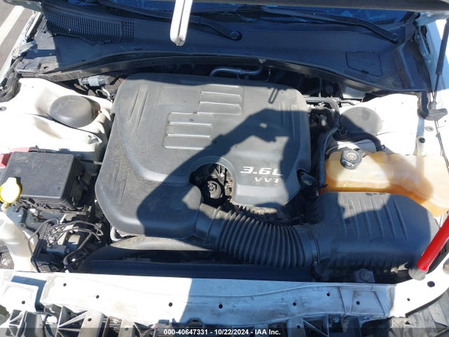 2C3CCAGG1JH267730 Chrysler 300 300s Awd