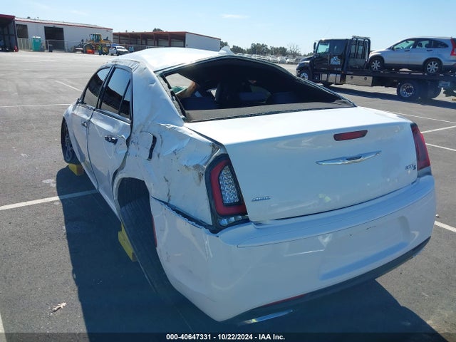 2C3CCAGG1JH267730 Chrysler 300 300s Awd