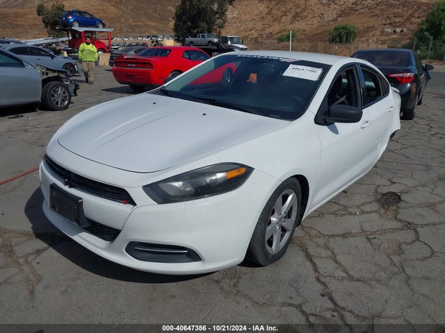 Dodge DART SXT 2015 1C3CDFBB4FD187042 Image 2