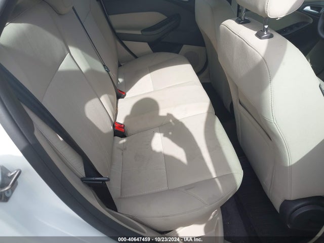 Ford FOCUS SE 2018 1FADP3K20JL251118 Image 8