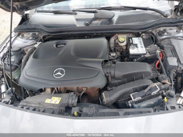 WDDSJ4EBXHN424877 Mercedes-Benz CLA 250