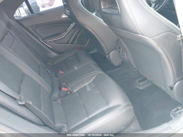 WDDSJ4EBXHN424877 Mercedes-Benz CLA 250