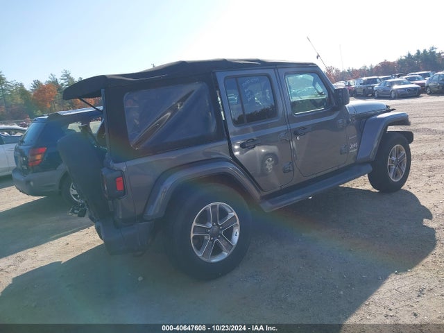 1C4HJXEN5JW224439 Jeep Wrangler Unlimited Sahara 4x4
